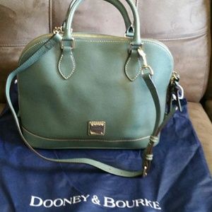 Dooney & Bourke